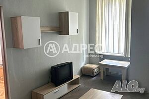 Двустаен апартамент в Идеален център