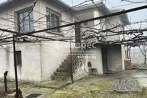 АДРЕС предлага за продажба двуетажна КЪЩА с дворно място в с. Тамарино