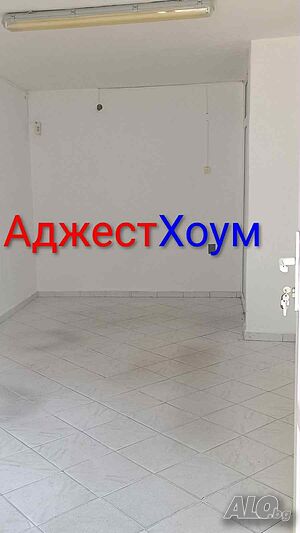 Под наем МАГАЗИН с лице на улица в района на Математическа гимназия