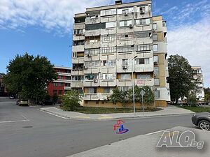 Южна гарсониера на предпочитан ВТОРИ етаж в района на зала Арена