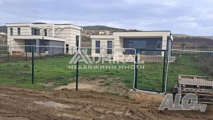 Едноетажна къща в продажба с. Кошарица с акт 16