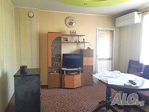 Етаж от къща, Дружба 2, 88 кв.м., ет. 2, двор 153 кв.м., обзаведен