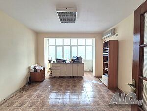 Двустаен апартамент, Широк Център, 70 кв.м., ет. 2/6, тухла