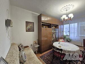 Тристаен апартамент, Широк Център, 81 кв.м., ет. 4/6, тухла, без подобрения Тристаен апартамент 81 кв.м Тухла 1972 г. Непоследен | Апартаменти | Център Русе
