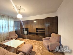 Тристаен апартамент, Здравец, 70 кв.м., ет. 1, без подобрения