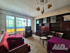Двустаен апартамент, Родина 2, 62 кв.м., ет. 3/8, за ремонт
