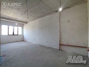 Помещение, Дружба 3, 123 кв.м., партер, тухла, ново