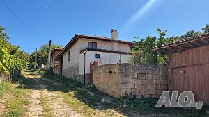Къща, с. Нисово, РЗП 120 кв.м., двор 1400 кв.м.