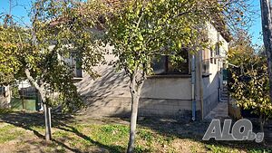 Продавам къща в село Войводово област Враца