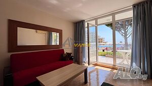 Просторен тристаен апартамент с морска гледка в к-с Midia Grand, Ахелой