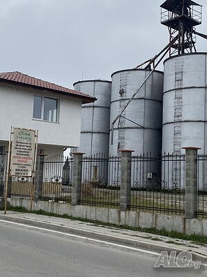 Мелница и зърнобаза под наем