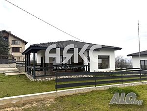 Едноетажна къща в с. Симеоновец на минути от ПАЗАРДЖИК