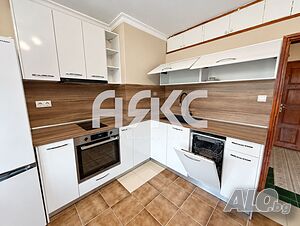 Тристаен обзаведен апартамент под наем в кв. Редута