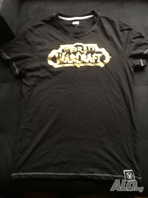 Продавам тениска Blizzard Warcraft