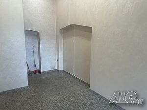 Помещение в центъра на главен булевард