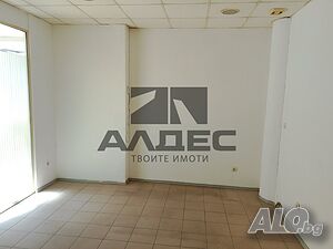 Продава ОФИС в Силвър Център