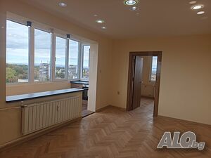 Продавам панорамен тристаен гр. Пловдив