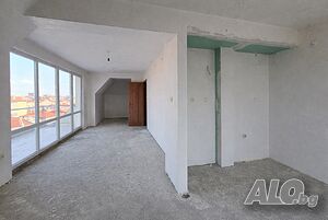 Просторен двустаен апартамент в района на Икономическия техникум