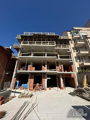 Двустаен апартамент в новострояща се сграда в кв. Банишора