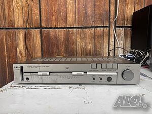 Усилвател akai am-u110