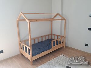 дървено детско легло