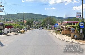Парцел с разрешение за строеж в централната част на с. Кранево