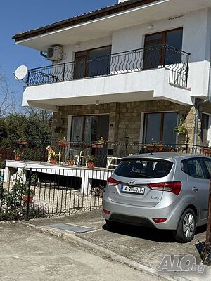 Двуетажна къща в с. Горица, РЗП - 155,70кв.м., двор - 450кв.м.