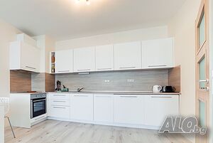 Двустаен апартамент - South bay