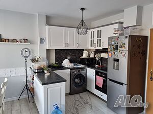 Тристаен апартамент в Свети Влас