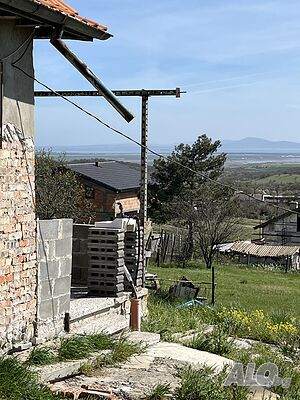Малка Вила с Гледка Море-Изворище