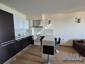 Тристаен апартамент, 116.75 кв.м, град Варна, к.к. Златни пясъци, к-с Сирена