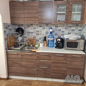 Кухненски шкафове, печка, мивка и смесител