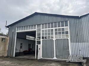 Помещения и склади под наем Несебр 200 кв.м. за автобуси и камиони.