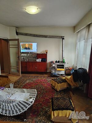 Тухлен апартамент в кв. ”Клуцохор”.