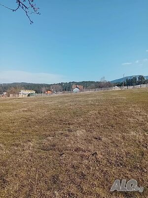 Продавам земя в село Маджаре община Самоков област Софийска