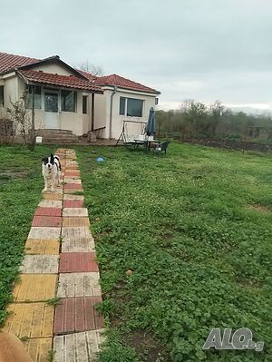Продавам къща