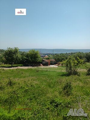 Парцел с приказна панорама в м-т Балам дере, кв. Владиславово, гр. Варна