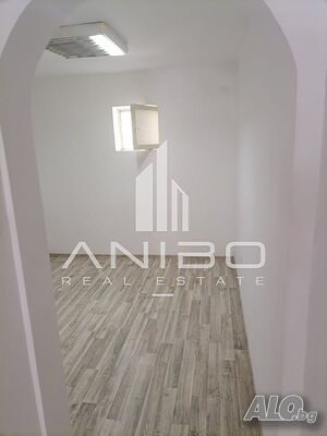 Помещение под наем със статут на магазин в района на Колхозен пазар, гр. Варна