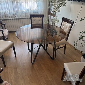 Маса с диаметър 120 см