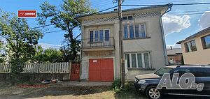 Продава Къща в с. Бъзън