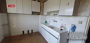 Продава 3 стаен кв. Дружба-3