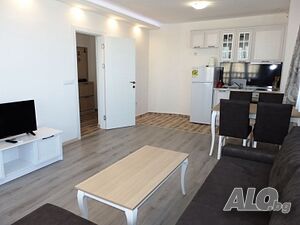 Продава двустаен апартамент до плажа в с. Лозенец