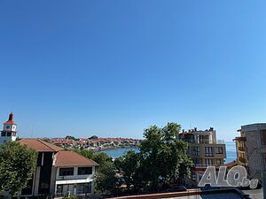 Ново просторно студио с изглед към морето. Близо до Стария град.