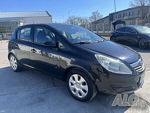 Опел Корса Д 1,3IД - на части Opel Corsa 1,3 CDTi 75 к.с. Хечбек Дизел 2008 год. 180000 км Ръчни скорости | Автомобили, Джипове, Пикапи | Варна