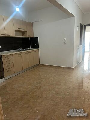 68528 Продава се гарсониера 70 кв.м. Едностаен апартамент 70 кв.м Тухла 1974 г. 1 етаж Първи жилищен | Апартаменти | Καλαμαριά Гърция (GR)