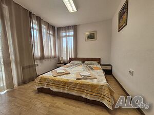 Нощувки в супер центъра на Бургас | Двустаен апартамент на ул. Богориди | До Морето — снимка 18