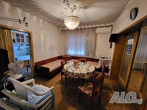 Продава етаж от къща в гр. Пещера