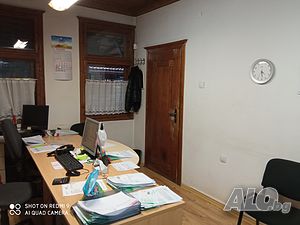 Отдава под наем офис гр. Пазарджик