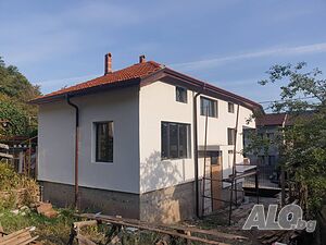 Продава къща в гр. Брацигово