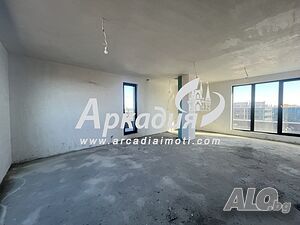 Просторен, тристаен, 190 м2, Кършияка